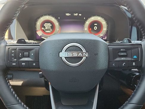 Used 2026 Nissan Pathfinder Platinum AWD/4WD image 24