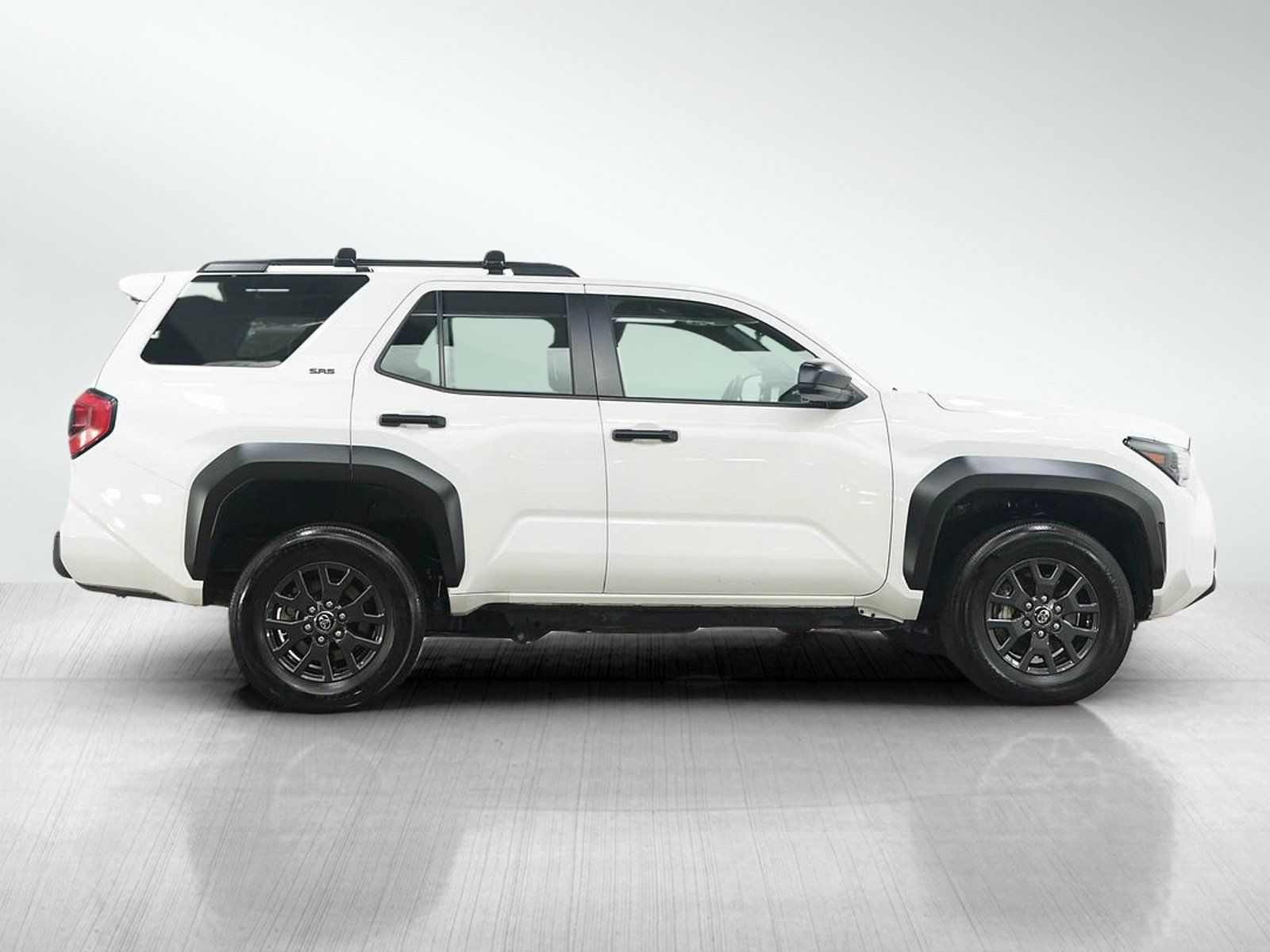 Used 2025 Toyota 4Runner SR5 AWD/4WD image 6