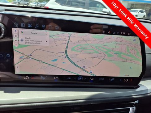 New 2025 Chevrolet Traverse LT w/ Driver Confidence Package image 18