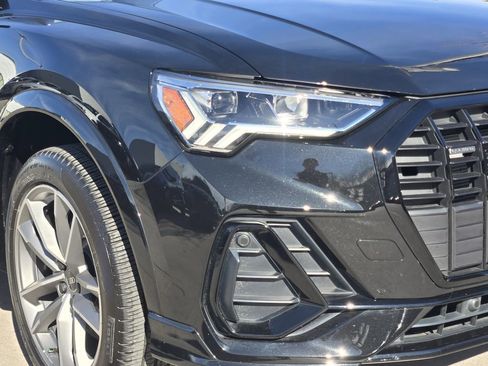 Certified 2025 Audi Q3 2.0T Premium w/ Convenience Package image 9