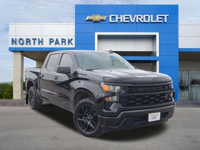Certified 2023 Chevrolet Silverado 1500 Custom w/ LPO, Dark Essentials Package