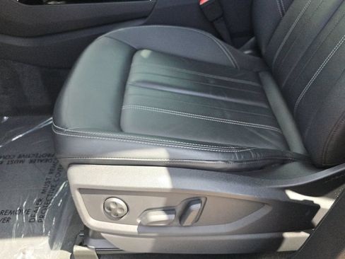 Used 2023 Audi Q5 2.0T Premium w/ Convenience Package AWD/4WD image 20