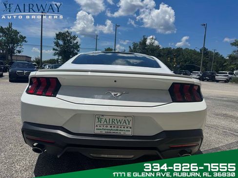Used 2024 Ford Mustang Premium image 7