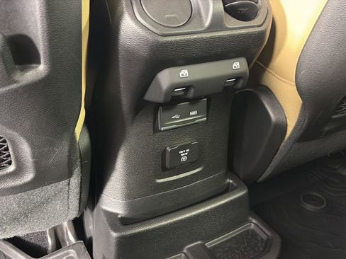 Used 2019 Jeep Wrangler Unlimited Rubicon image 20