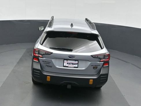 Used 2022 Subaru Outback Wilderness image 32