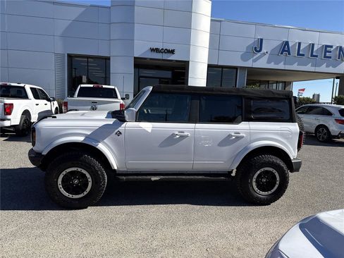 Certified 2021 Ford Bronco Outer Banks image 2