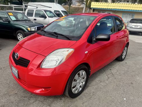 Used 2008 Toyota Yaris 2-Door Hatchback FWD image 2