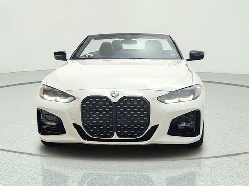 Used 2024 BMW 430i Convertible w/ M Sport Package RWD image 2