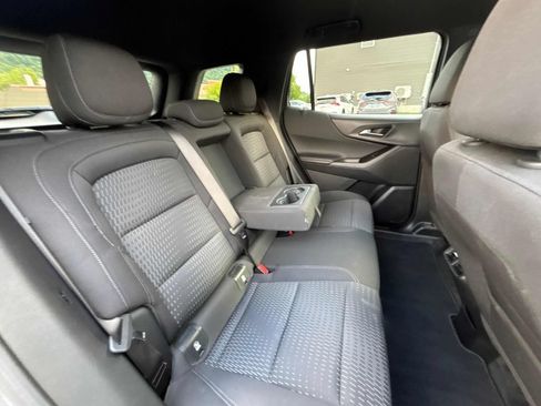 Used 2025 Chevrolet Equinox LT AWD/4WD image 19
