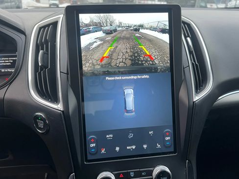 Used 2022 Ford Edge Titanium AWD/4WD image 28