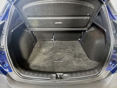 Used 2020 Nissan Kicks SV FWD image 35