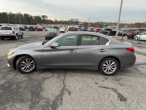 Used 2015 INFINITI Q50 2.0t w/ Moonroof Package image 3