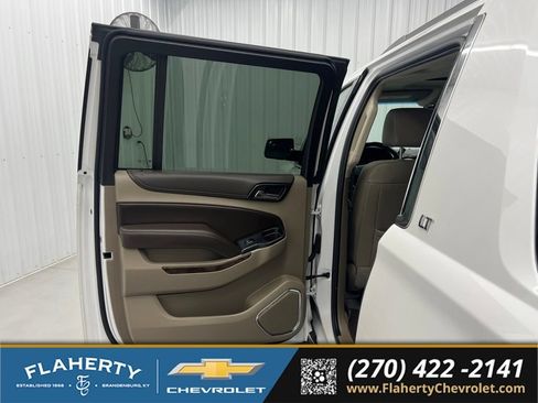 Used 2016 Chevrolet Suburban LT AWD/4WD image 10