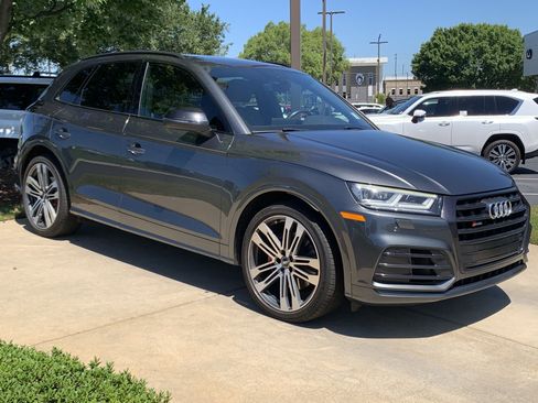 Used 2019 Audi SQ5 Premium Plus w/ Premium Plus Package AWD/4WD image 2