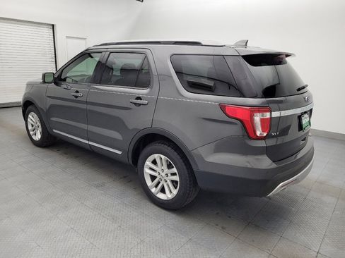 Used 2017 Ford Explorer XLT w/ Equipment Group 202A FWD image 3