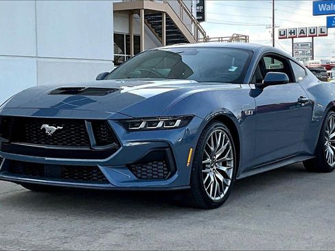 Used 2025 Ford Mustang GT Premium image 7