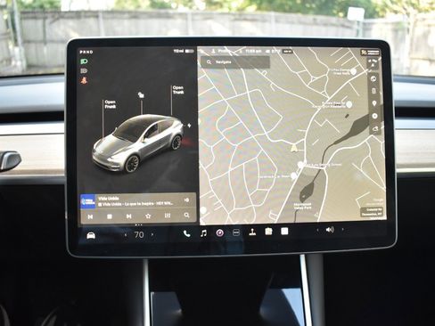 Used 2021 Tesla Model Y Long Range image 27