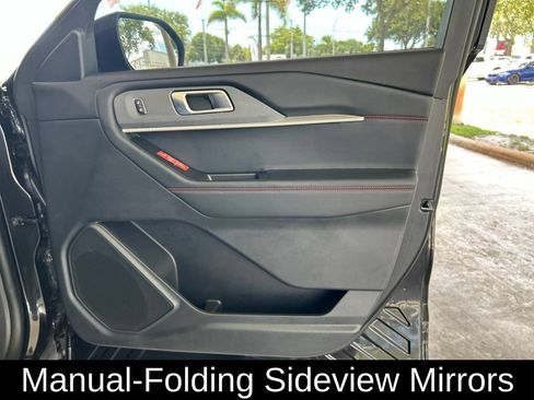 Used 2026 Ford Explorer ST-Line w/ ST-Line Street Pack RWD image 27