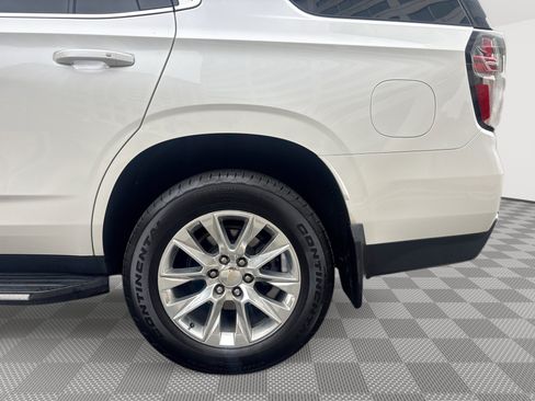 Used 2022 Chevrolet Tahoe LT w/ LT Signature Package AWD/4WD image 29