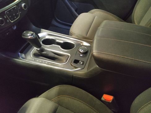 Used 2020 Chevrolet Traverse LS FWD image 26