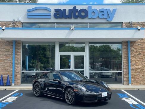 Used 2021 Porsche 911 Carrera w/ Premium Package RWD image 8
