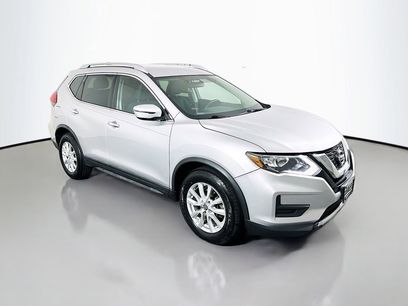 Used 2017 Nissan Rogue SV