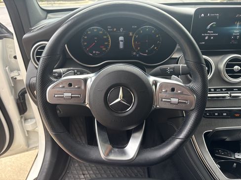 Used 2021 Mercedes-Benz GLC 300 4MATIC image 18