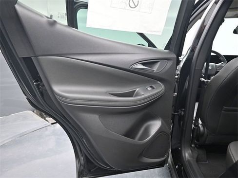 Used 2025 Buick Encore GX Preferred image 28