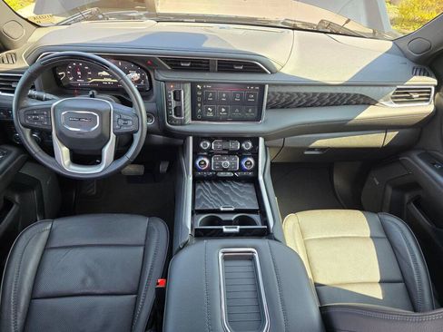 Used 2024 GMC Yukon Denali w/ Denali Reserve Package AWD/4WD image 19