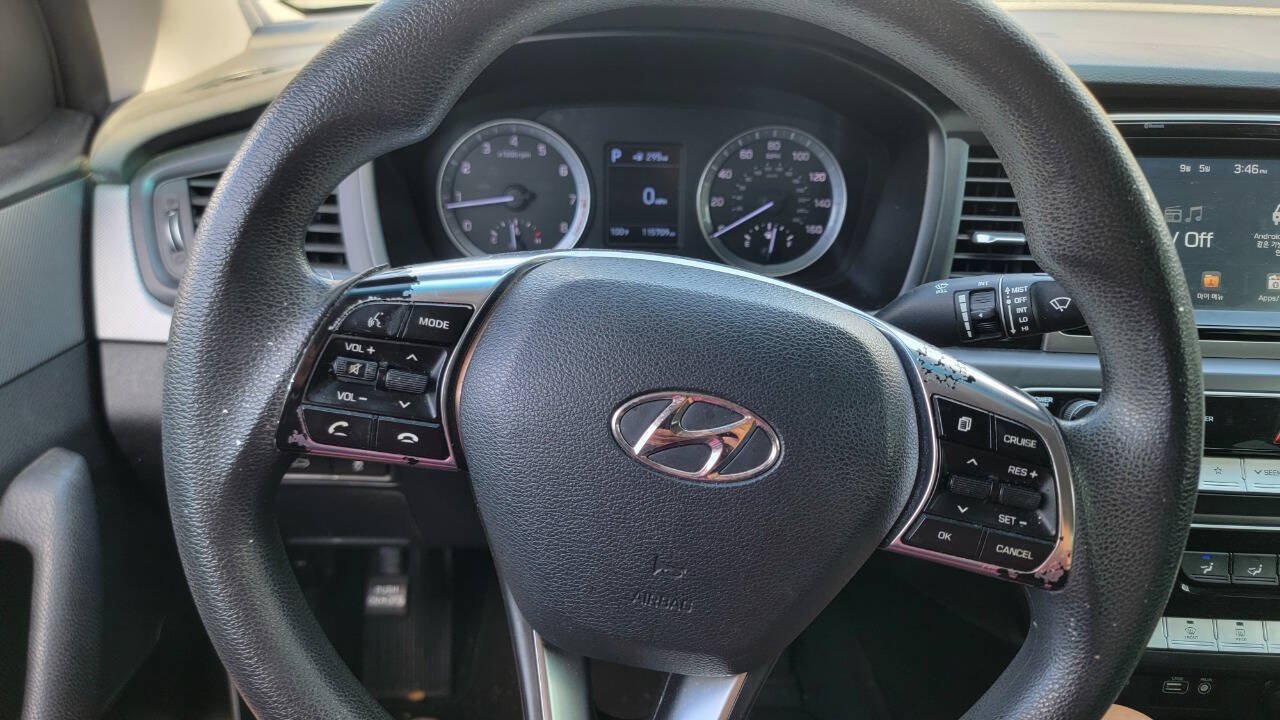 Used 2018 Hyundai Sonata SE FWD image 9