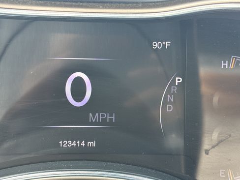 Used 2017 Jeep Grand Cherokee Limited w/ Luxury Group II AWD/4WD image 19