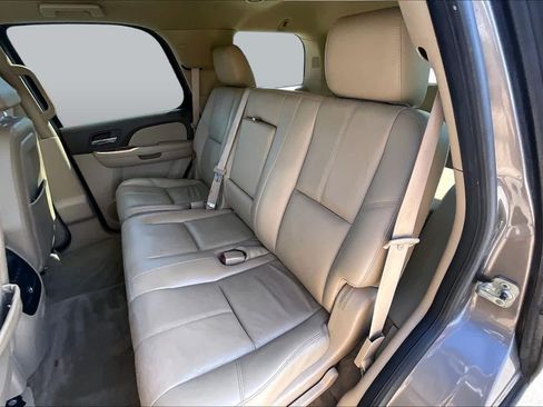 Used 2011 Chevrolet Tahoe LT w/ Texas Edition RWD image 15