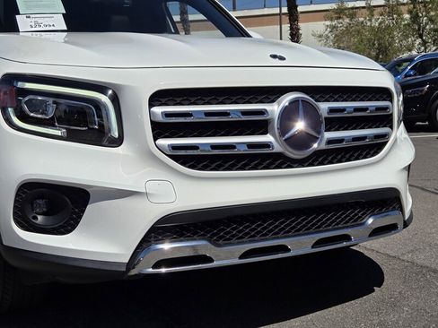 Certified 2022 Mercedes-Benz GLB 250 4MATIC image 9