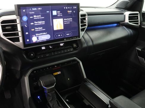 Used 2024 Toyota Tundra Platinum image 16