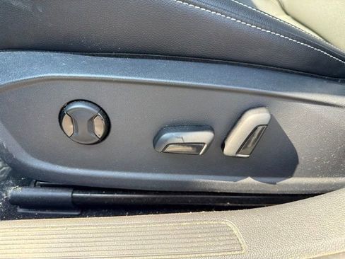 Used 2022 Volkswagen Jetta SE FWD image 19