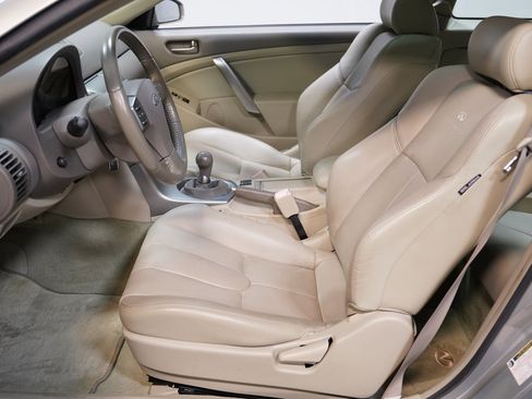 Used 2004 INFINITI G35 Coupe w/ Premium Pkg image 32