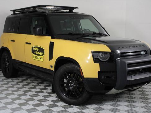 Used 2022 Land Rover Defender 110 X-Dynamic SE image 34