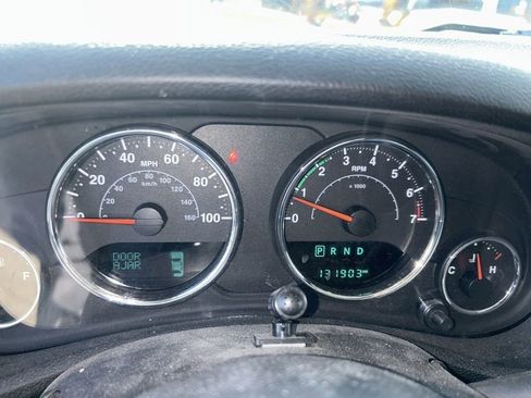Used 2018 Jeep Wrangler Unlimited Sport AWD/4WD image 9