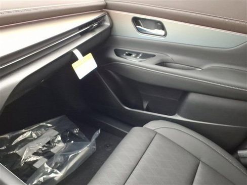 New 2026 Nissan Murano Platinum image 23