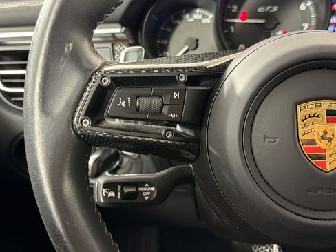 Certified 2025 Porsche Macan GTS AWD/4WD image 16