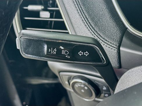 Used 2019 Lincoln Nautilus Reserve AWD/4WD image 21