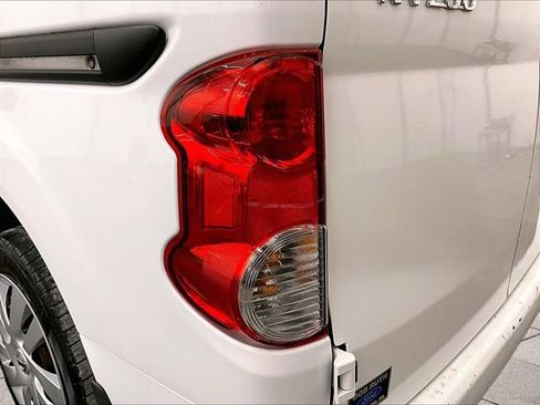 Used 2020 Nissan NV200 SV w/ Back Door Glass Package FWD image 27