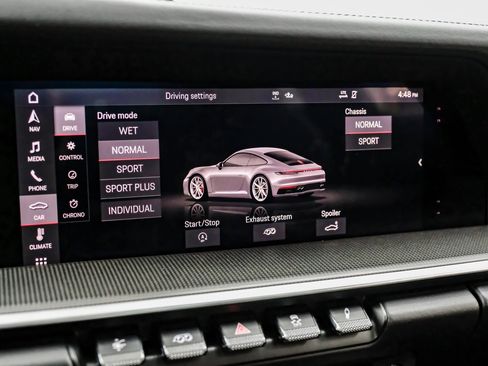 Used 2020 Porsche 911 Carrera 4S w/ Sport Package image 33