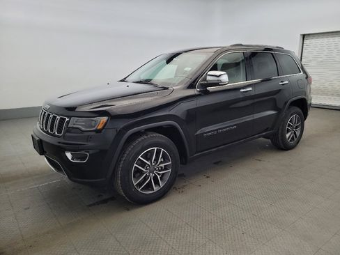 Used 2021 Jeep Grand Cherokee Limited w/ Premium Lighting Group AWD/4WD image 2