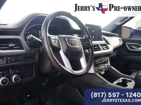 Used 2022 GMC Yukon XL SLE image 19