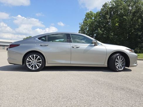 Used 2019 Lexus ES 350 w/ Premium Package FWD image 10