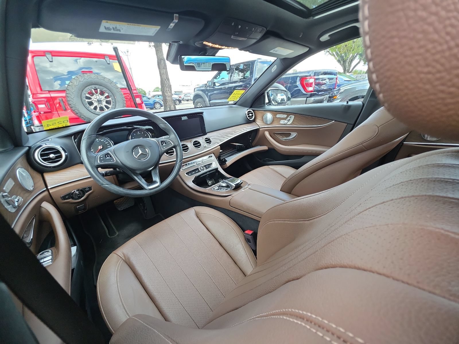 Used 2018 Mercedes-Benz E 300 image 7