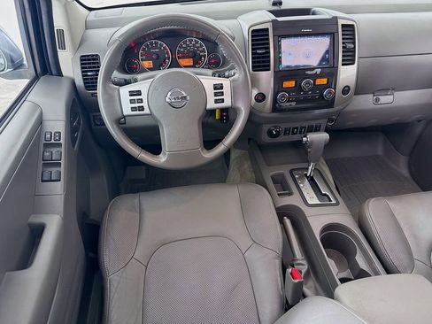 Used 2016 Nissan Frontier SL w/ Moonroof Package AWD/4WD image 23