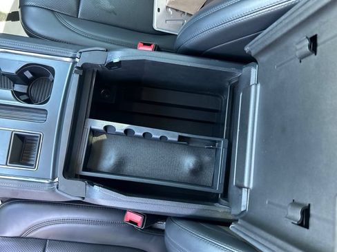Used 2022 Ford Expedition XLT RWD image 26