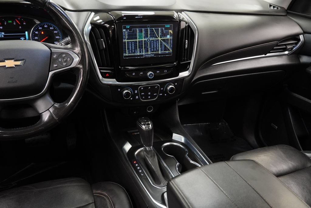 Used 2018 Chevrolet Traverse Premier w/ Redline Edition AWD/4WD image 16